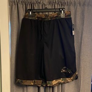 Los Angeles Lakers Black and Camo Shorts Mens XL